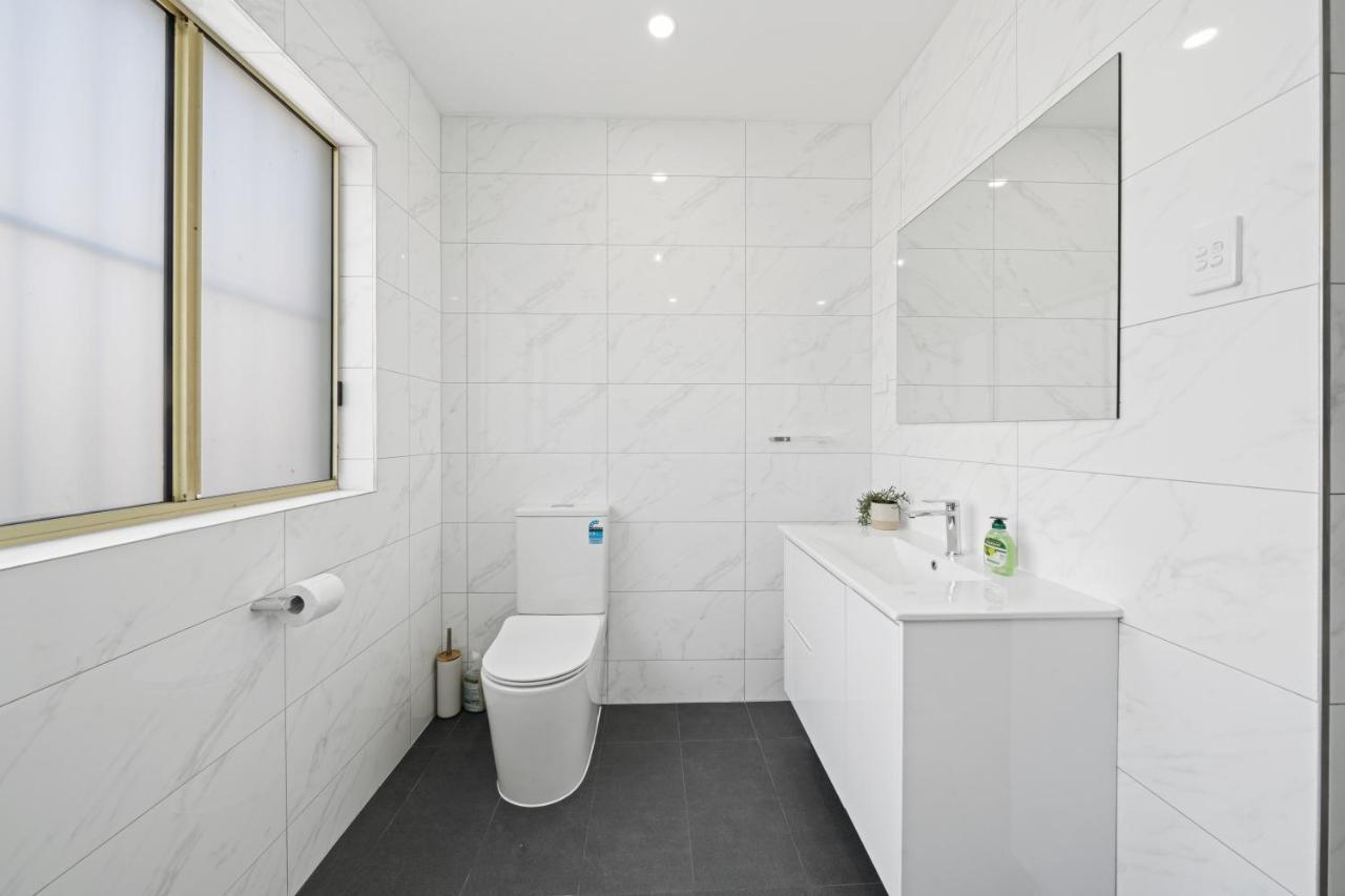 Burwood New 2 Bedroom 2 Bath Apt Free Parking Sydney Luaran gambar